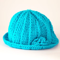 Bonnet en crochet artisanal